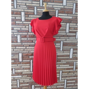 Elegáns pliszírozott piros női ruha övvel (one size)