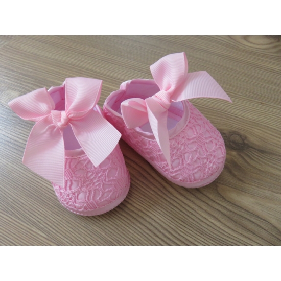 Rózsaszín, csipkés szatén kislány cipő - masnival (16) - TÖBB MÉRETBEN