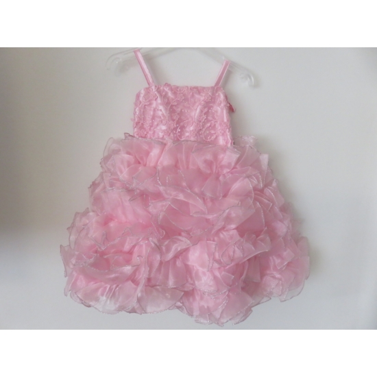 Rózsaszín, gyönyörű, habos-babos kislány ruha