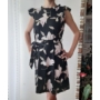 Kép 2/5 - Könnyű, nyári női ruha övvel - fekete-virágmintás (one size)