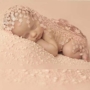 Kép 1/5 - Csipkés újszülött kendő hajpánttal babafotózásra  - vaj (0-6 hó)