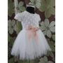 Kép 5/10 - Törtfehér kislány keresztelő/alkalmi ruha csipke boleróval, kitűzővel